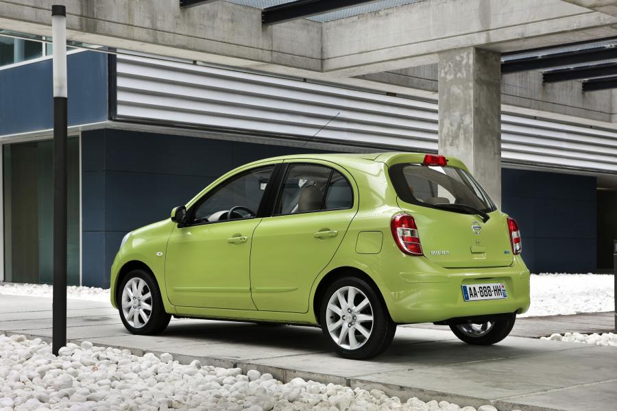  Nissan Micra 2010 года  (фото 42 из 70)